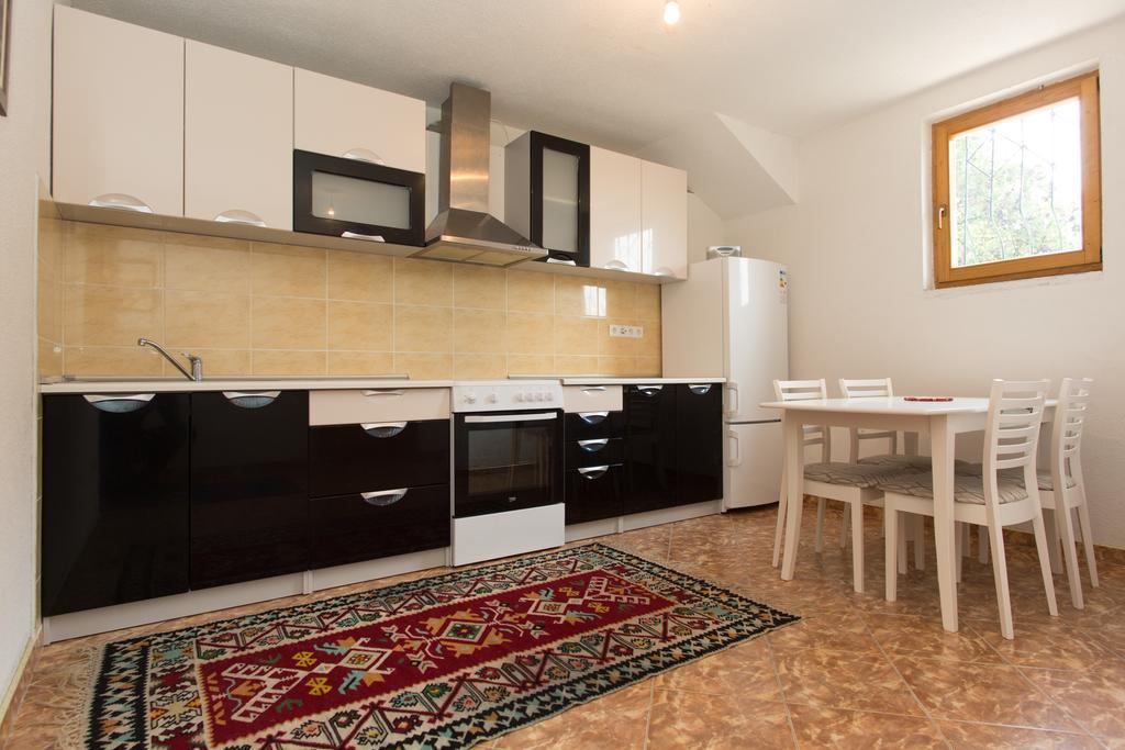 Em Apartment Sarajevo Værelse billede